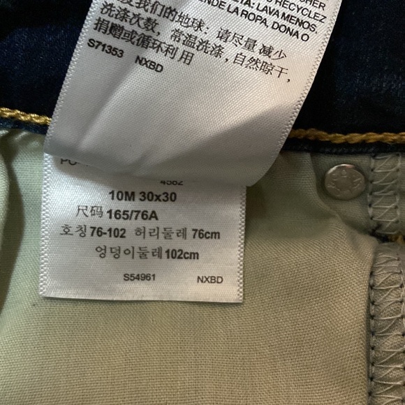 Denizen from Levi’s Dark Wash High Rise Skinny Jeans - Picture 3 of 7